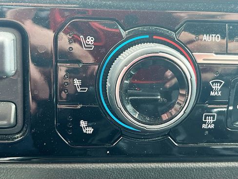 Used 2024 Chevrolet Silverado 1500 LTZ image 21