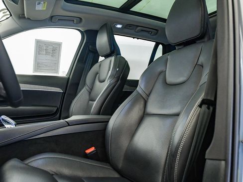Certified 2023 Volvo XC90 T8 Ultimate w/ Protection Package Premier image 23