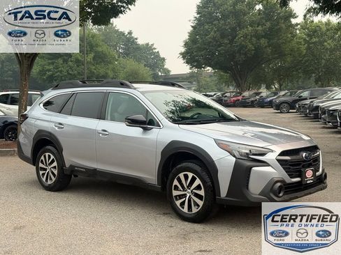 Used 2024 Subaru Outback Premium AWD/4WD image 1