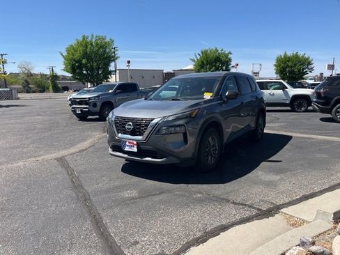 Used 2023 Nissan Rogue S FWD image 1