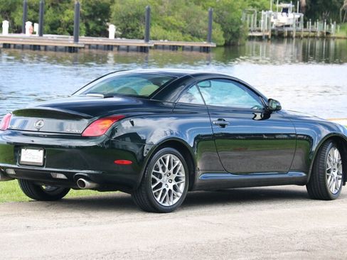 Used 2005 Lexus SC 430 Convertible RWD image 3