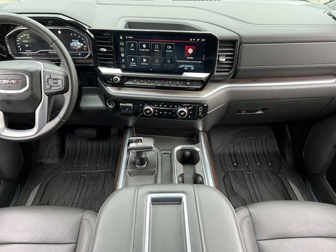 Used 2022 GMC Sierra 1500 SLT w/ SLT Premium Plus Package AWD/4WD image 33