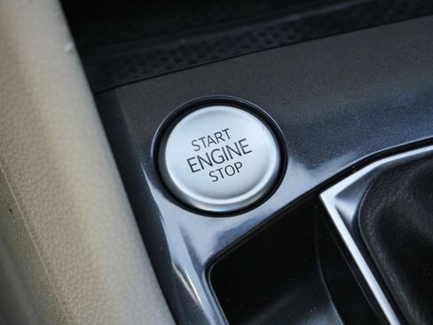 Used 2023 Volkswagen Tiguan SE R-Line AWD/4WD image 27