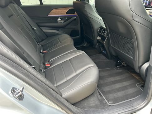 Certified 2025 Mercedes-Benz GLE 450 4MATIC image 44