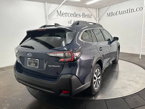 Used 2025 Subaru Outback Premium AWD/4WD image 7