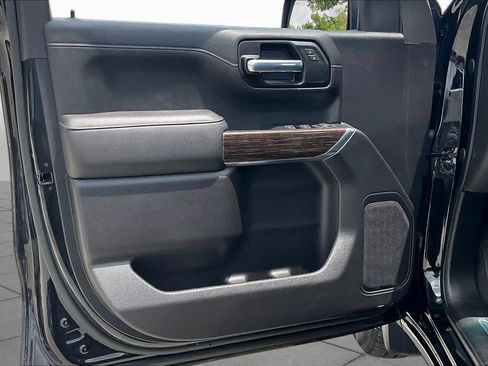 Used 2021 GMC Sierra 1500 SLE w/ Preferred Package RWD image 19
