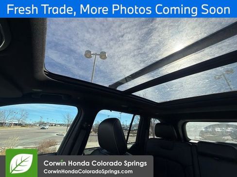 Used 2024 Jeep Grand Cherokee Limited w/ Luxury Tech Group II image 12