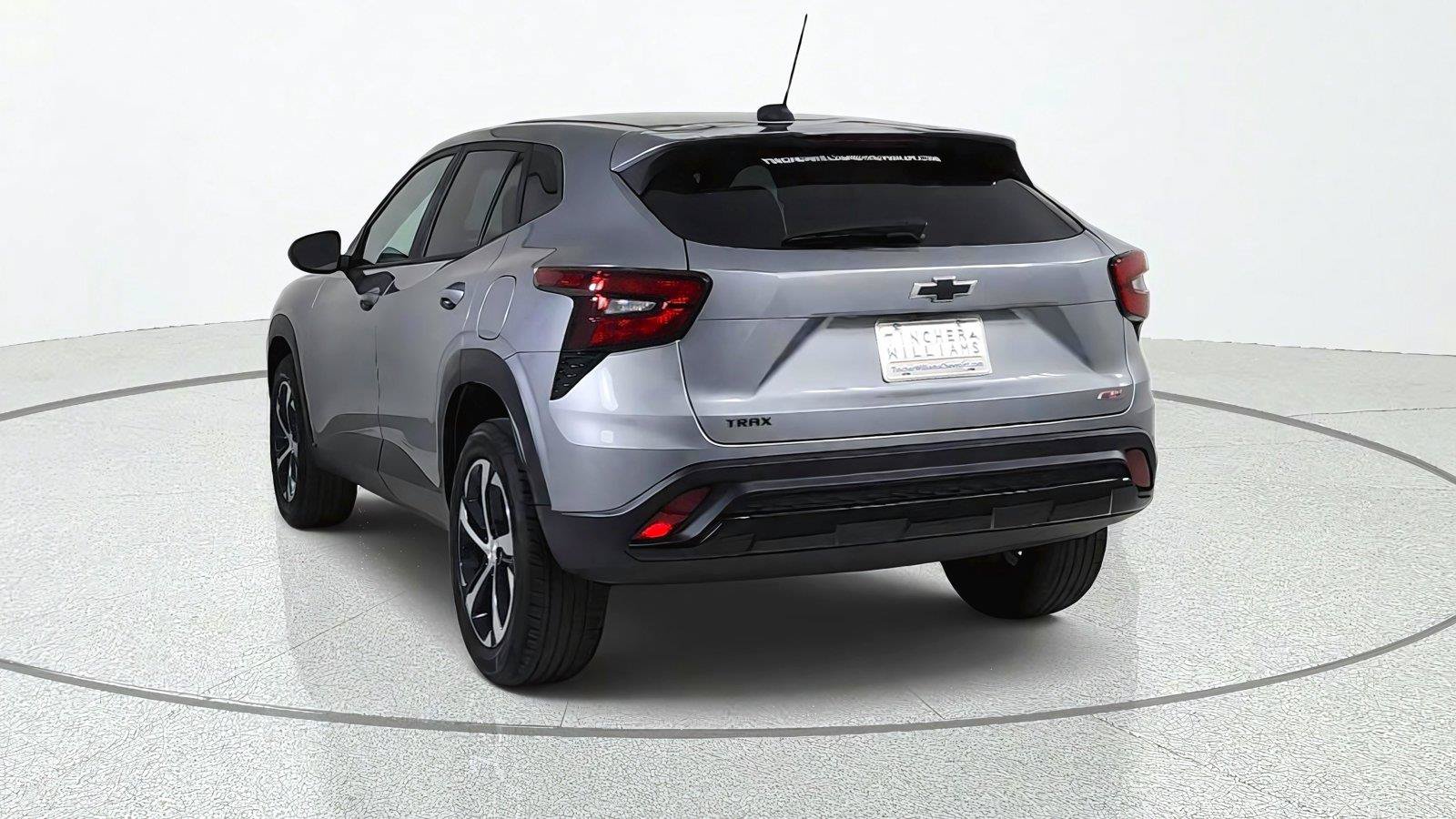 Used 2024 Chevrolet Trax RS FWD image 5