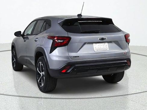 Used 2024 Chevrolet Trax RS FWD image 5