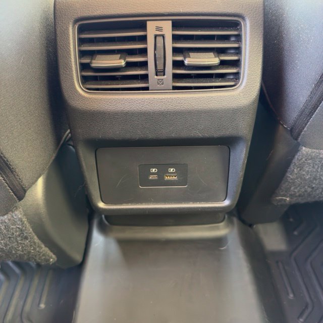 Used 2021 Nissan Rogue SV AWD/4WD image 16