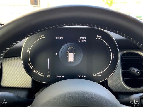 Certified 2024 MINI Cooper SE image 20