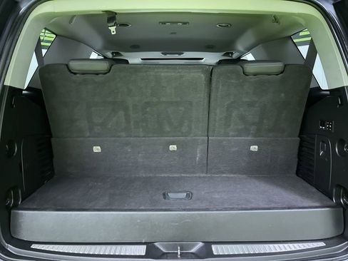 Used 2017 Cadillac Escalade Luxury image 29