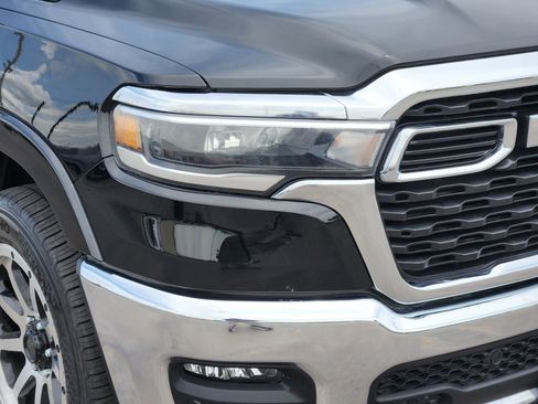 Used 2025 RAM 1500 Lone Star AWD/4WD image 10