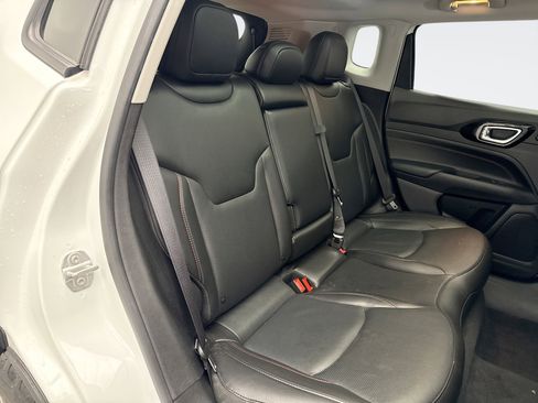 Used 2022 Jeep Compass Trailhawk w/ Trailhawk Elite Group image 19