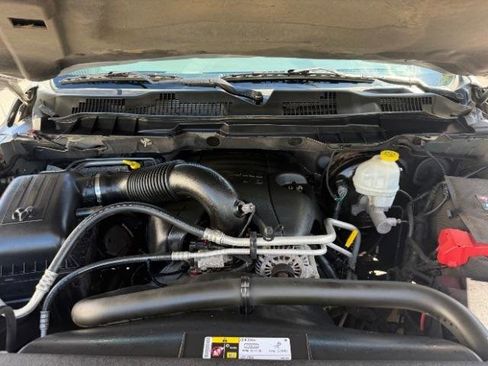 Used 2013 RAM 1500 Express AWD/4WD image 10