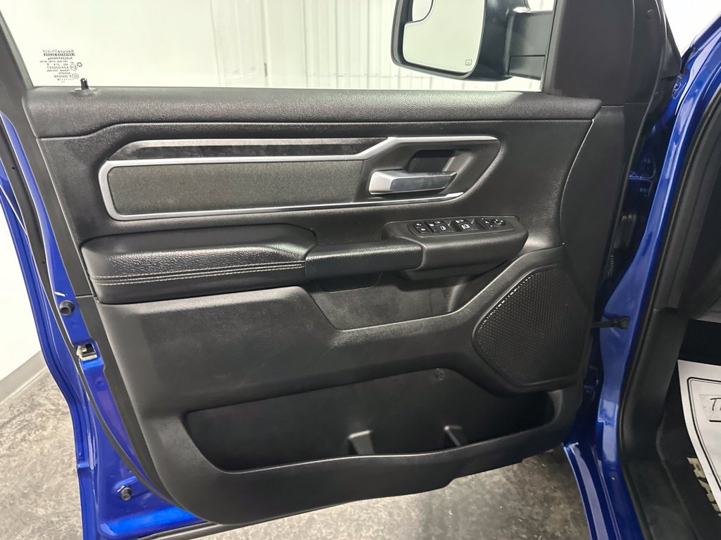 Used 2019 RAM 1500 Big Horn AWD/4WD image 11