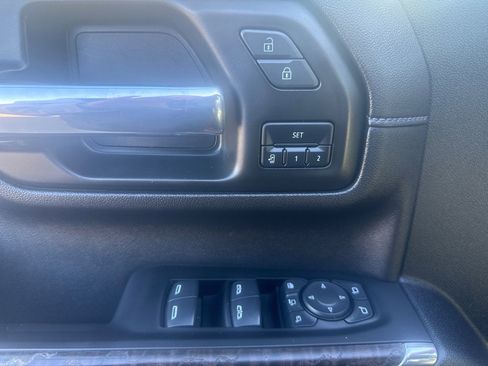 Used 2023 GMC Sierra 2500 Denali w/ Denali Ultimate Package image 27