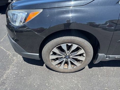 Used 2017 Subaru Outback 2.5i Limited AWD/4WD image 19