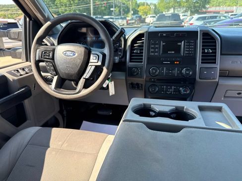 Used 2017 Ford F250 XL w/ Power Equipment Group AWD/4WD image 7