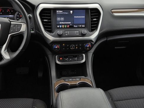 Used 2023 GMC Acadia SLE w/ Driver Convenience Package FWD image 9