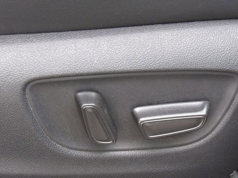 Certified 2024 Toyota Sienna XLE Woodland Edition AWD/4WD image 22