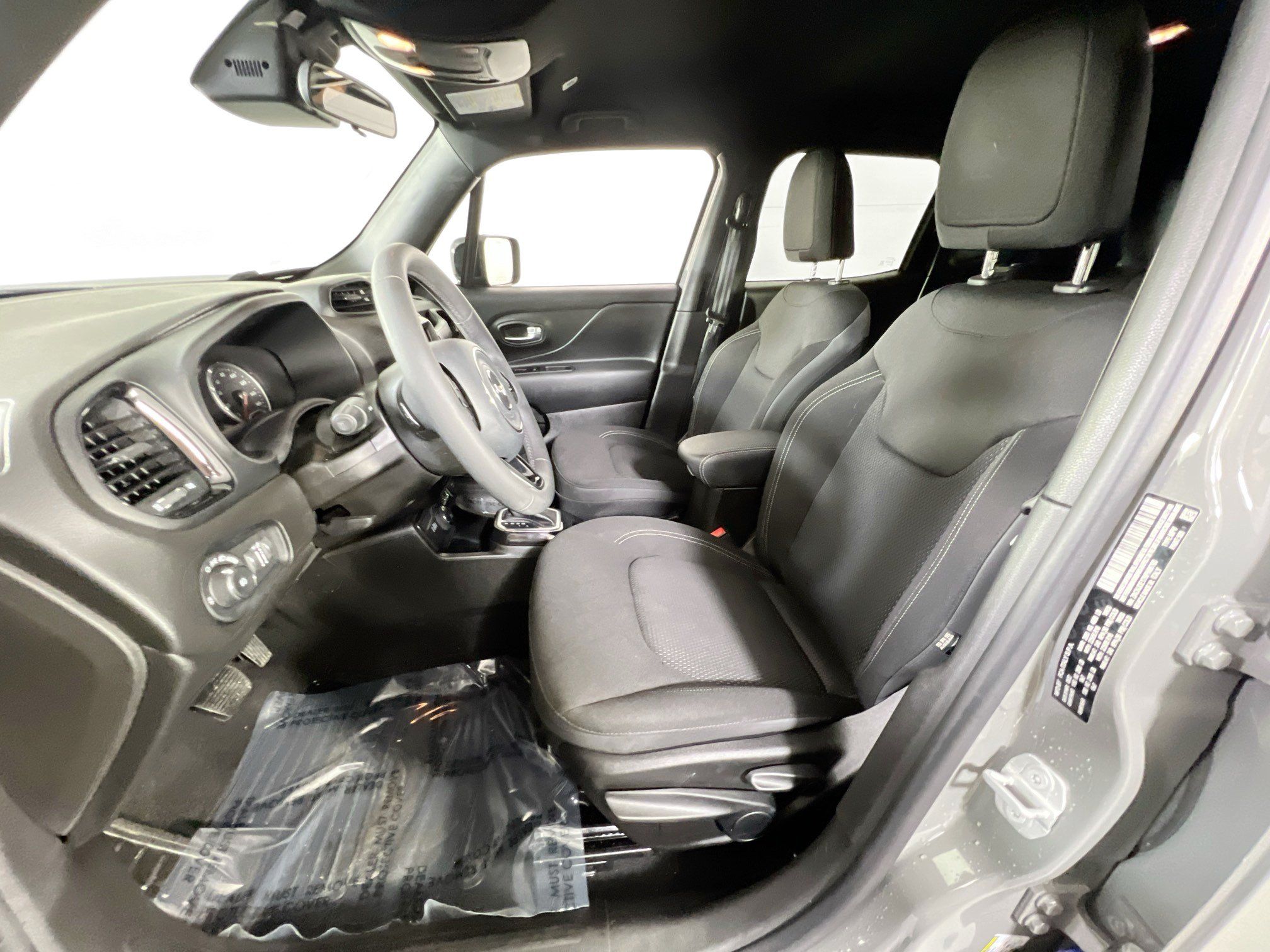 Used 2022 Jeep Renegade Altitude AWD/4WD image 20