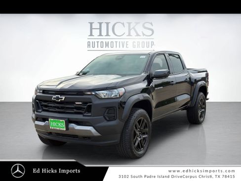 Used 2025 Chevrolet Colorado Trail Boss image 1