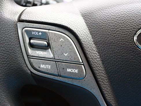 Used 2018 Hyundai Santa Fe Sport w/ 2.4L Value Package 02 FWD image 17