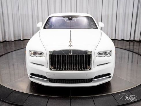 Used 2020 Rolls-Royce Wraith RWD image 3