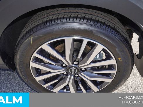 Used 2024 Nissan Kicks SV FWD image 11