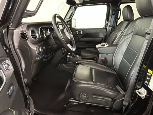 Used 2023 Jeep Wrangler Unlimited Sahara w/ Cold Weather Group AWD/4WD image 13