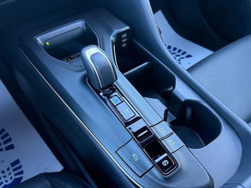 Used 2023 Toyota Crown XLE image 26