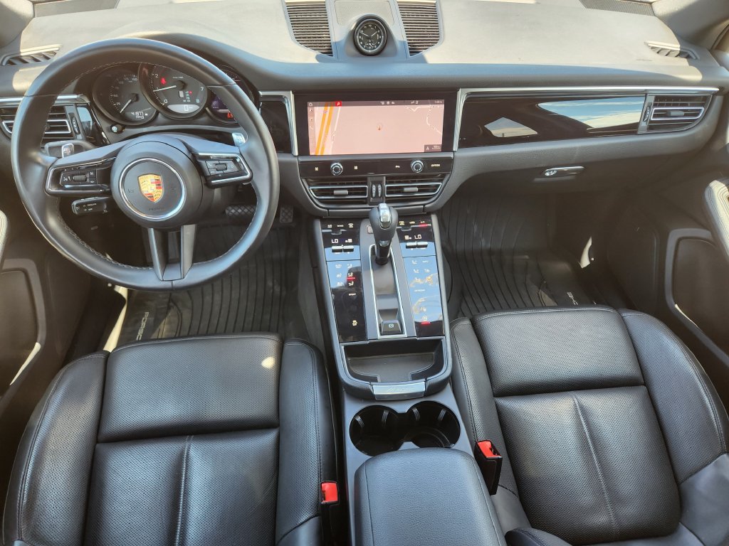Used 2022 Porsche Macan AWD/4WD image 5
