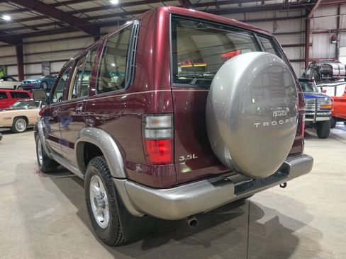 Used 2001 Isuzu Trooper 4WD 4-Door image 6