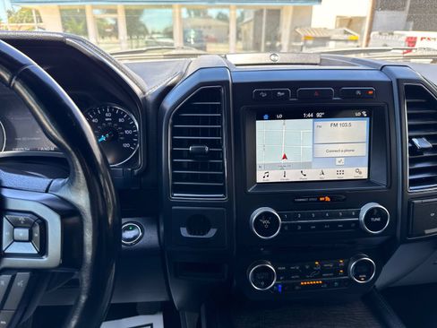 Used 2018 Ford Expedition Limited AWD/4WD image 17