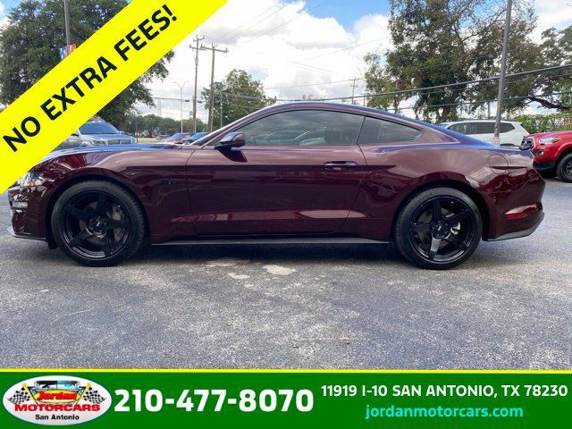Used 2018 Ford Mustang GT Premium w/ Black Accent Package RWD image 2