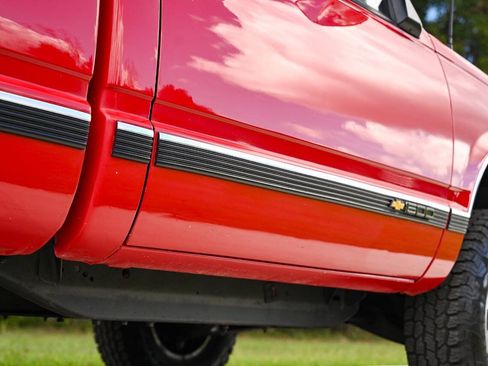 Used 1989 Chevrolet Silverado 1500 4x4 Regular Cab image 13