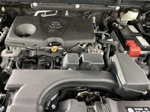 Used 2024 Toyota RAV4 XLE image 30
