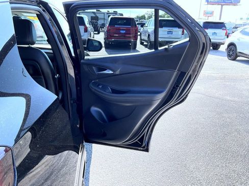 Used 2023 Buick Encore GX Select w/ Safety Package II AWD/4WD image 17