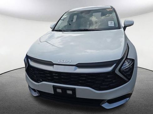 Used 2023 Kia Sportage LX AWD/4WD image 2