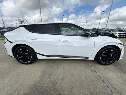 New 2025 Kia EV6 GT-Line image 9