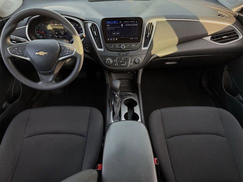 Used 2021 Chevrolet Malibu LS image 10