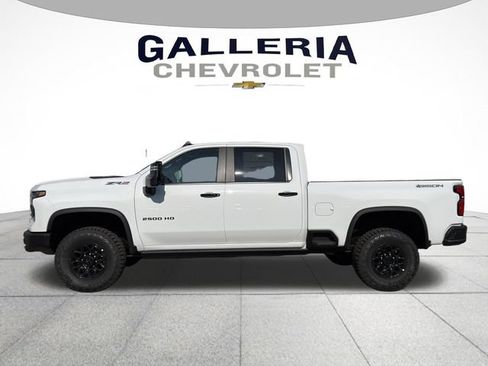 New 2026 Chevrolet Silverado 2500 ZR2 w/ ZR2 Bison Edition AWD/4WD image 4