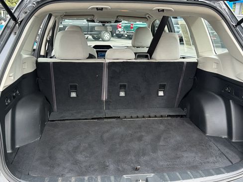 Used 2022 Subaru Forester AWD/4WD image 27