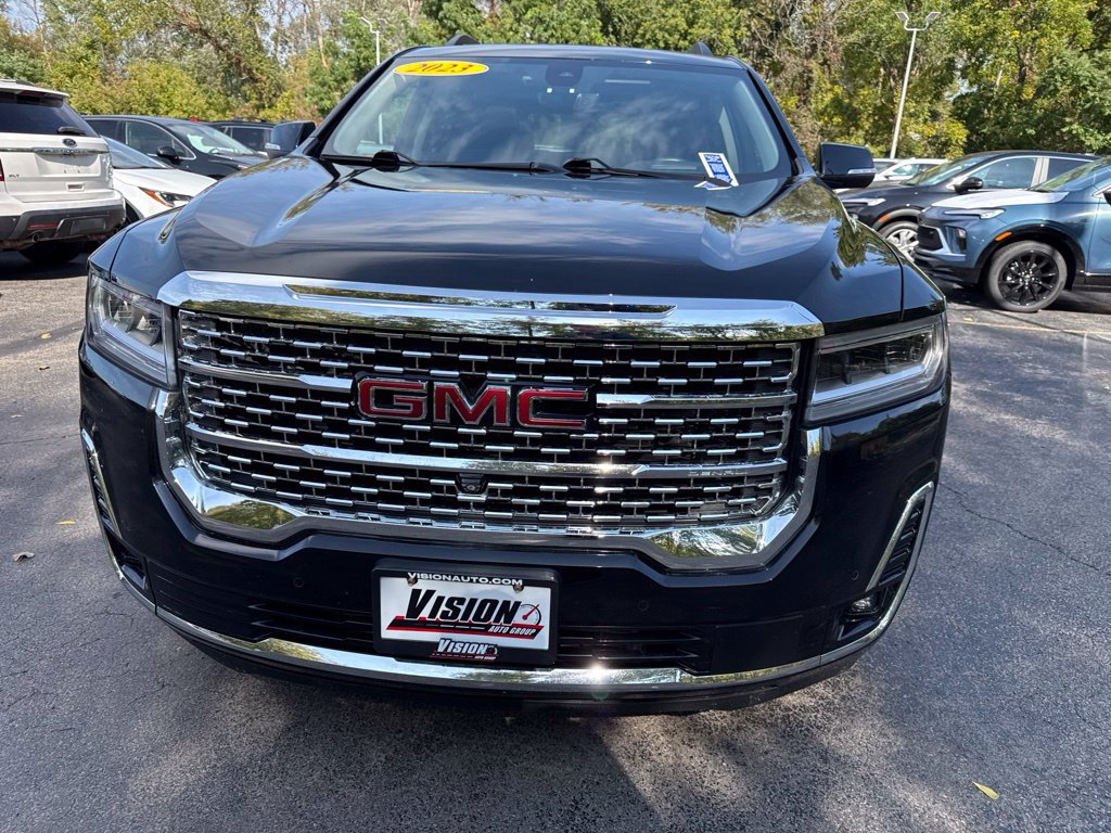Used 2023 GMC Acadia Denali w/ Denali Ultimate Package AWD/4WD image 2