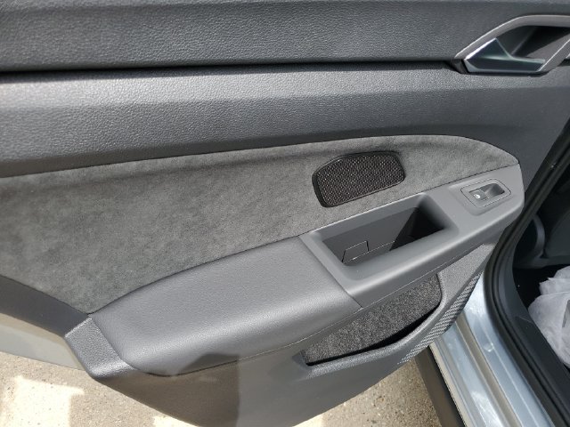 New 2026 Volkswagen GTI SE FWD image 15