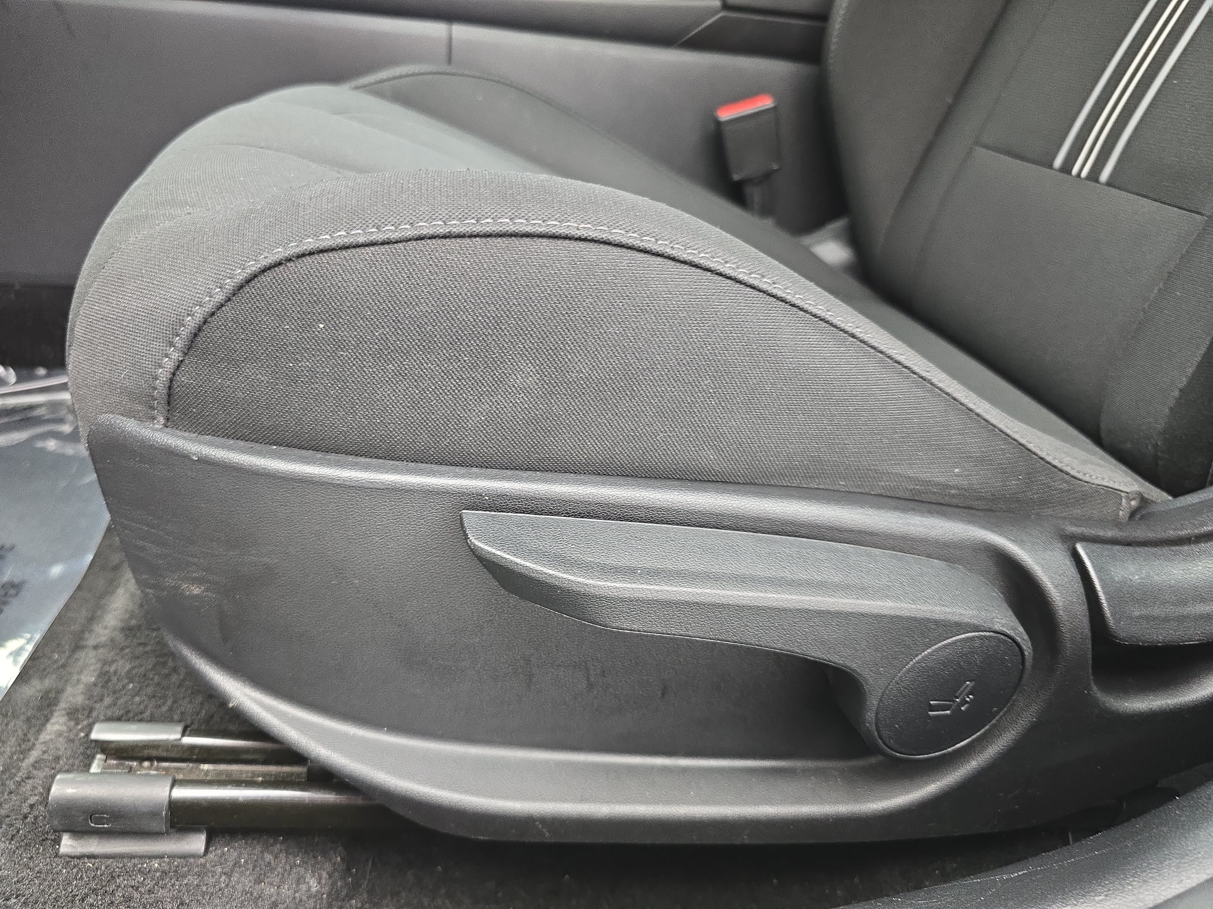 Used 2022 Hyundai Elantra SEL FWD image 27