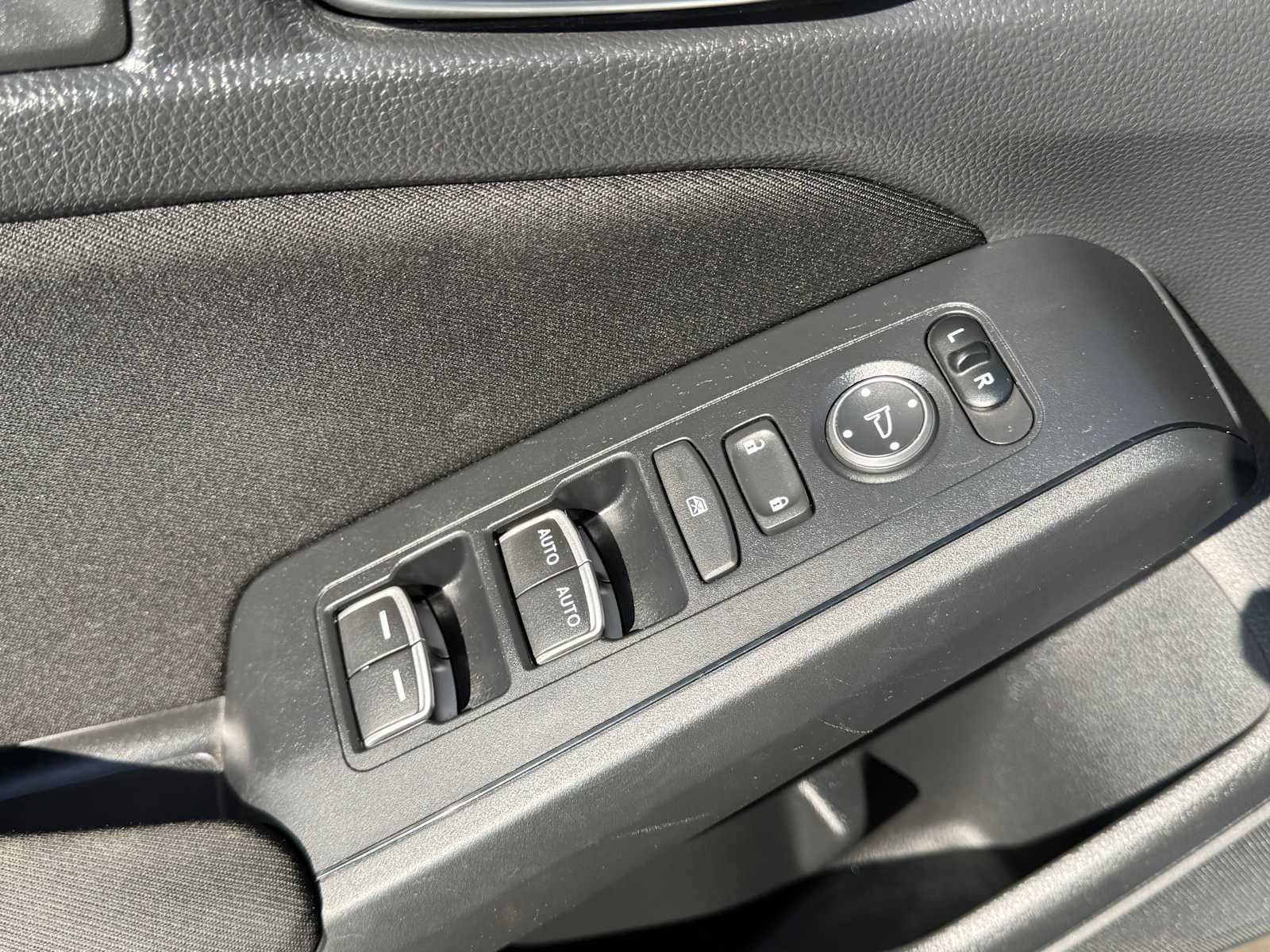 Used 2022 Honda Civic Sport image 13