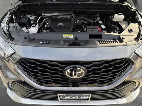 Used 2024 Toyota Highlander XSE image 28