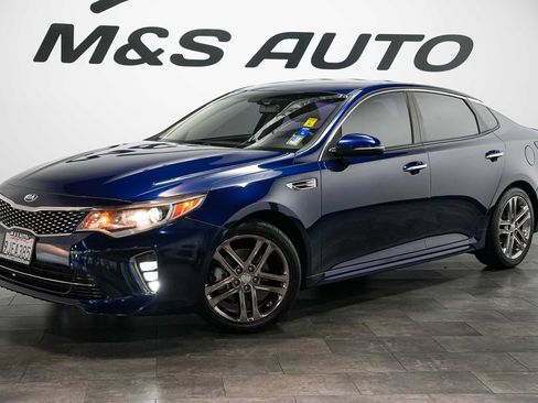Used 2018 Kia Optima S FWD image 2